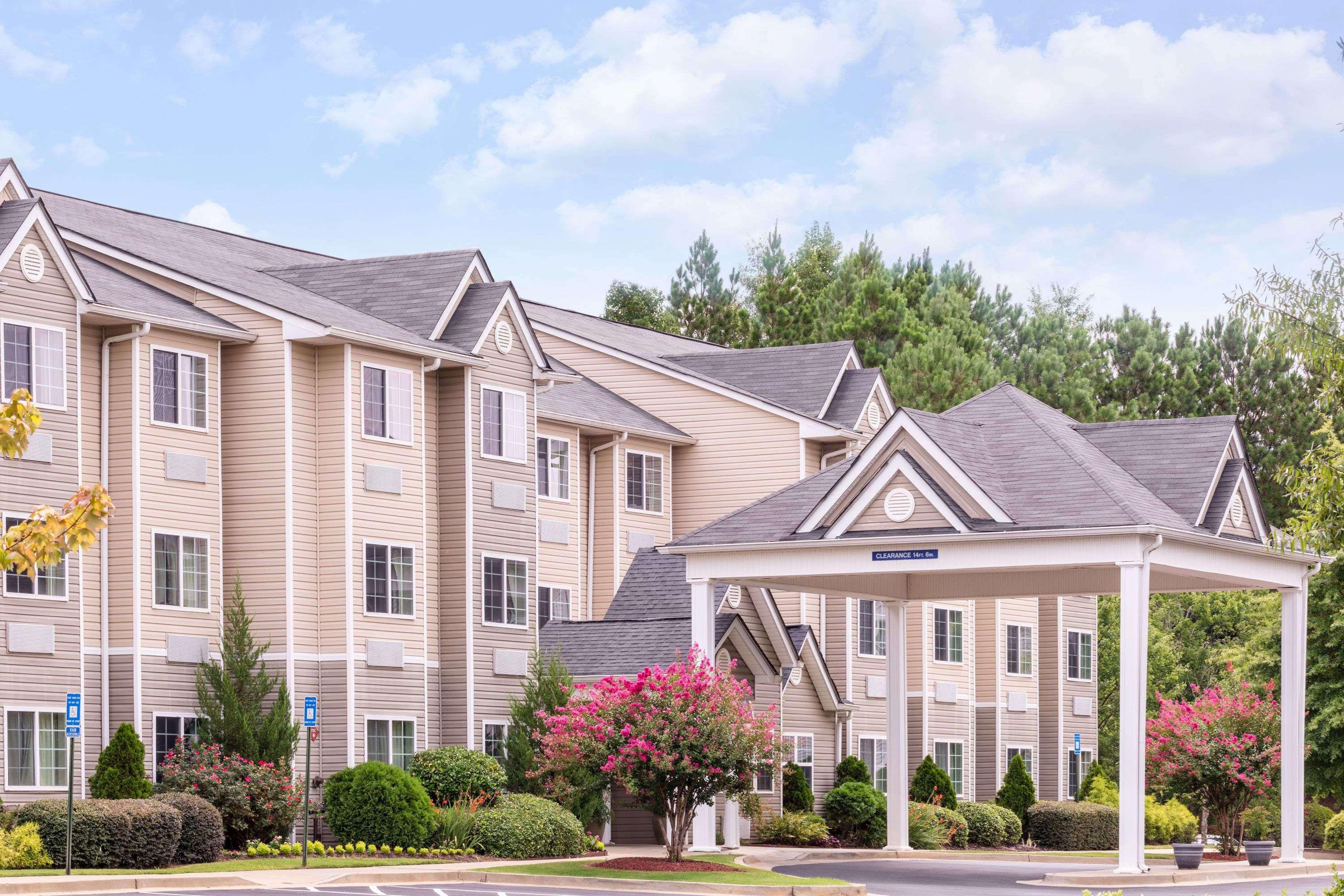 Microtel Inn & Suites Columbus North Exterior photo