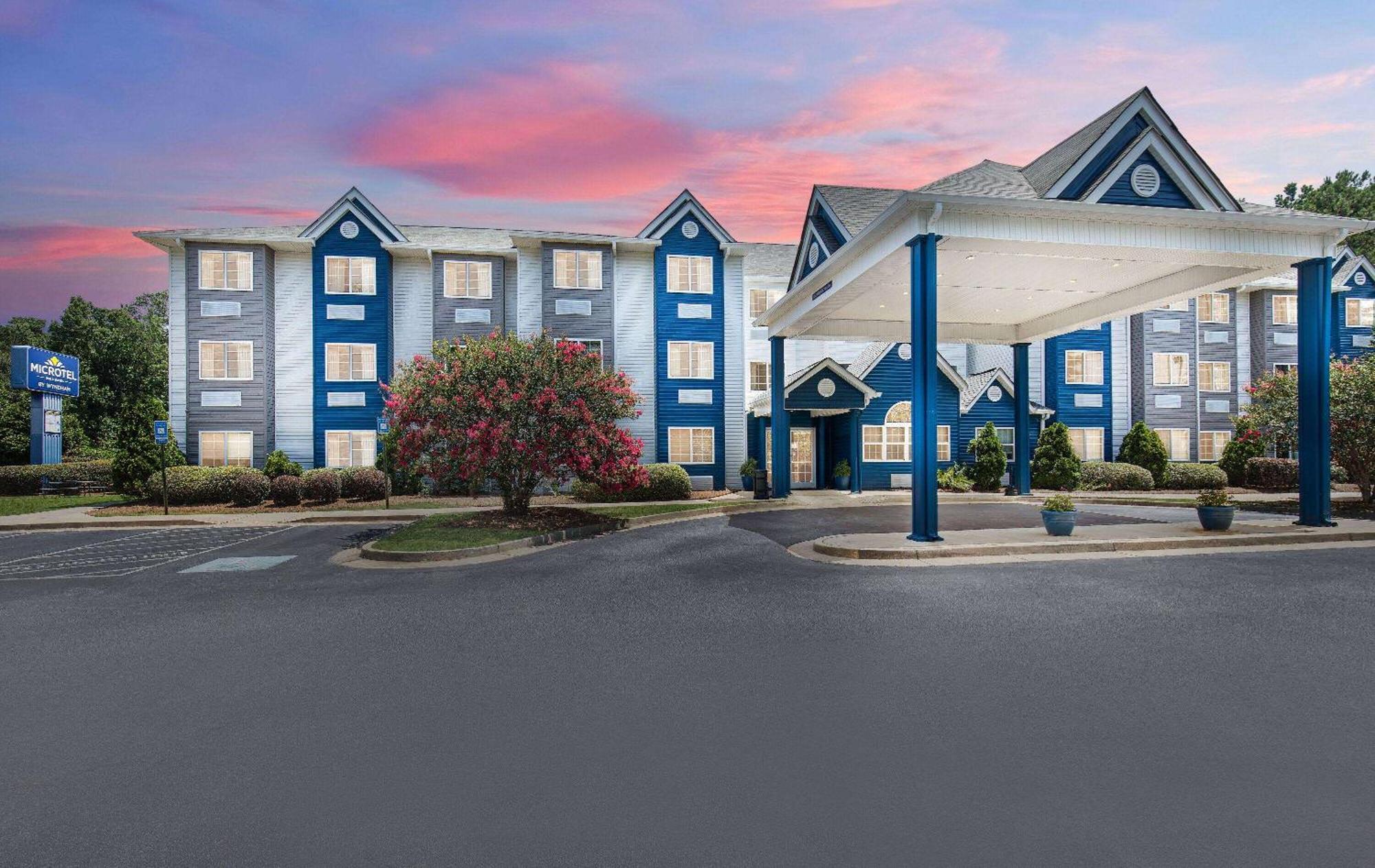 Microtel Inn & Suites Columbus North Exterior photo